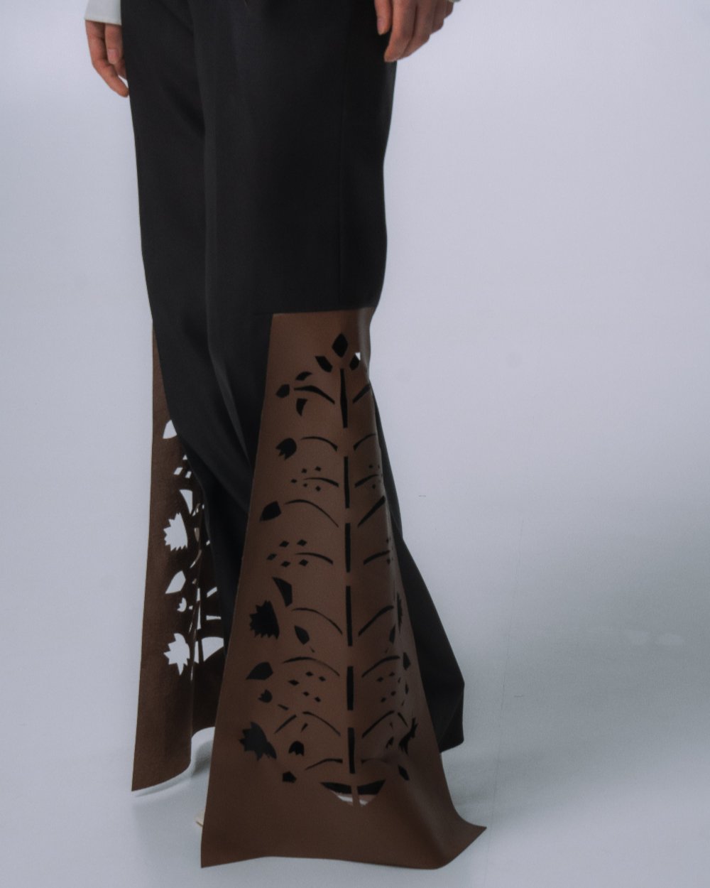 UPCYCLED PANTS WITH CUTOUTS vytynanka style