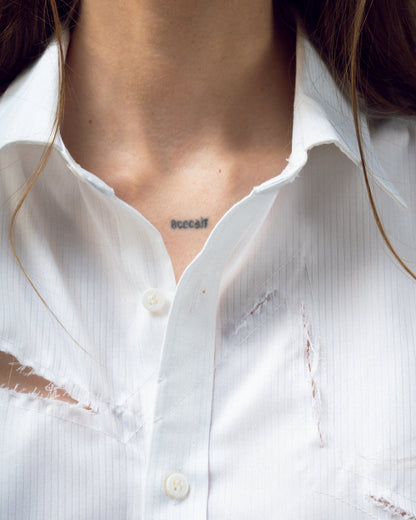 UPCYCLED SHIRT INFANTA with a man's shoulder