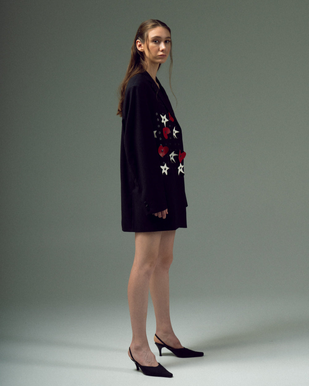 UPCYCLING JACKET CONSTRUCTOR INFANTA with a man's shoulder